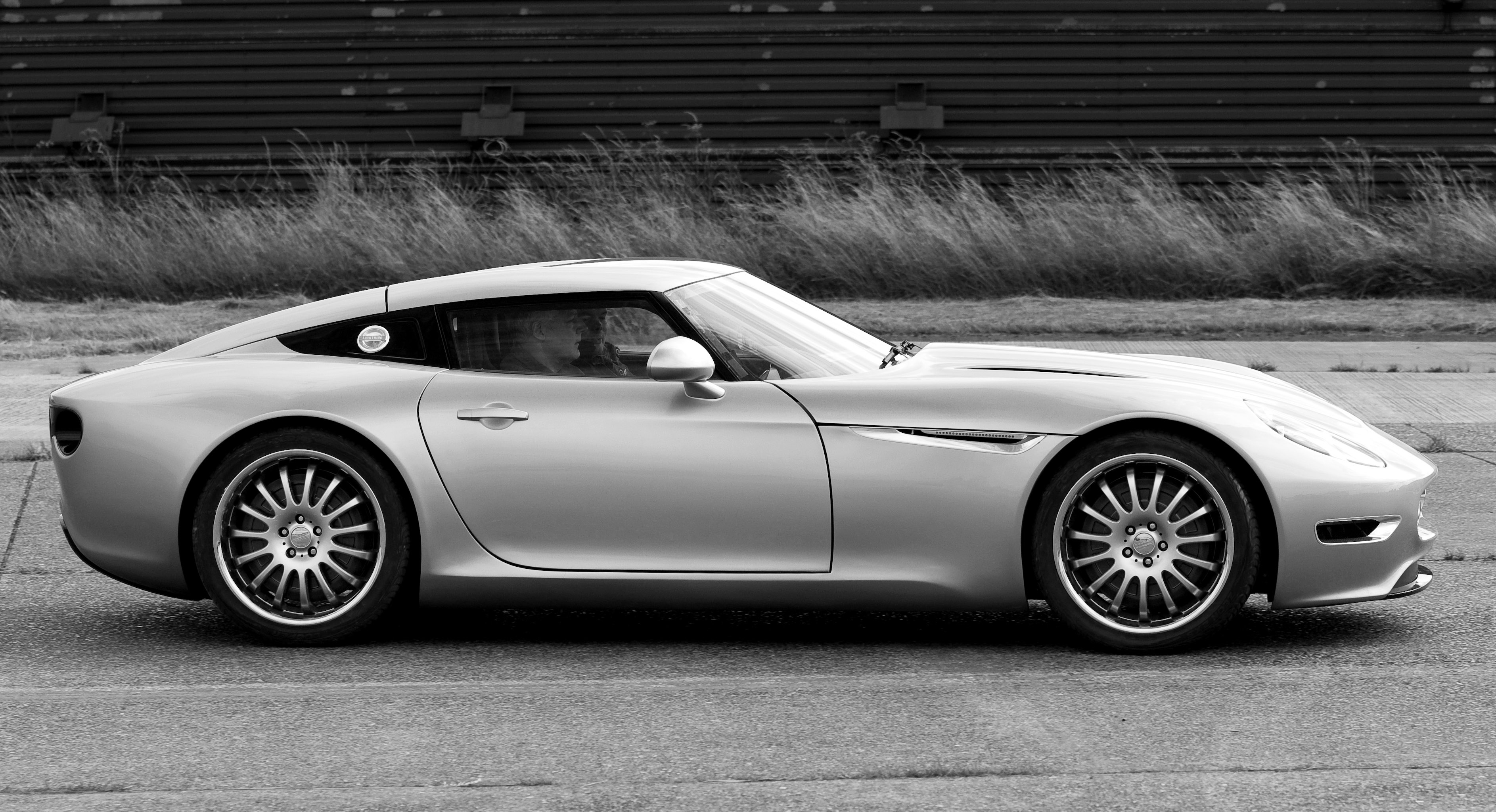 Cooper Tire Lightning GT