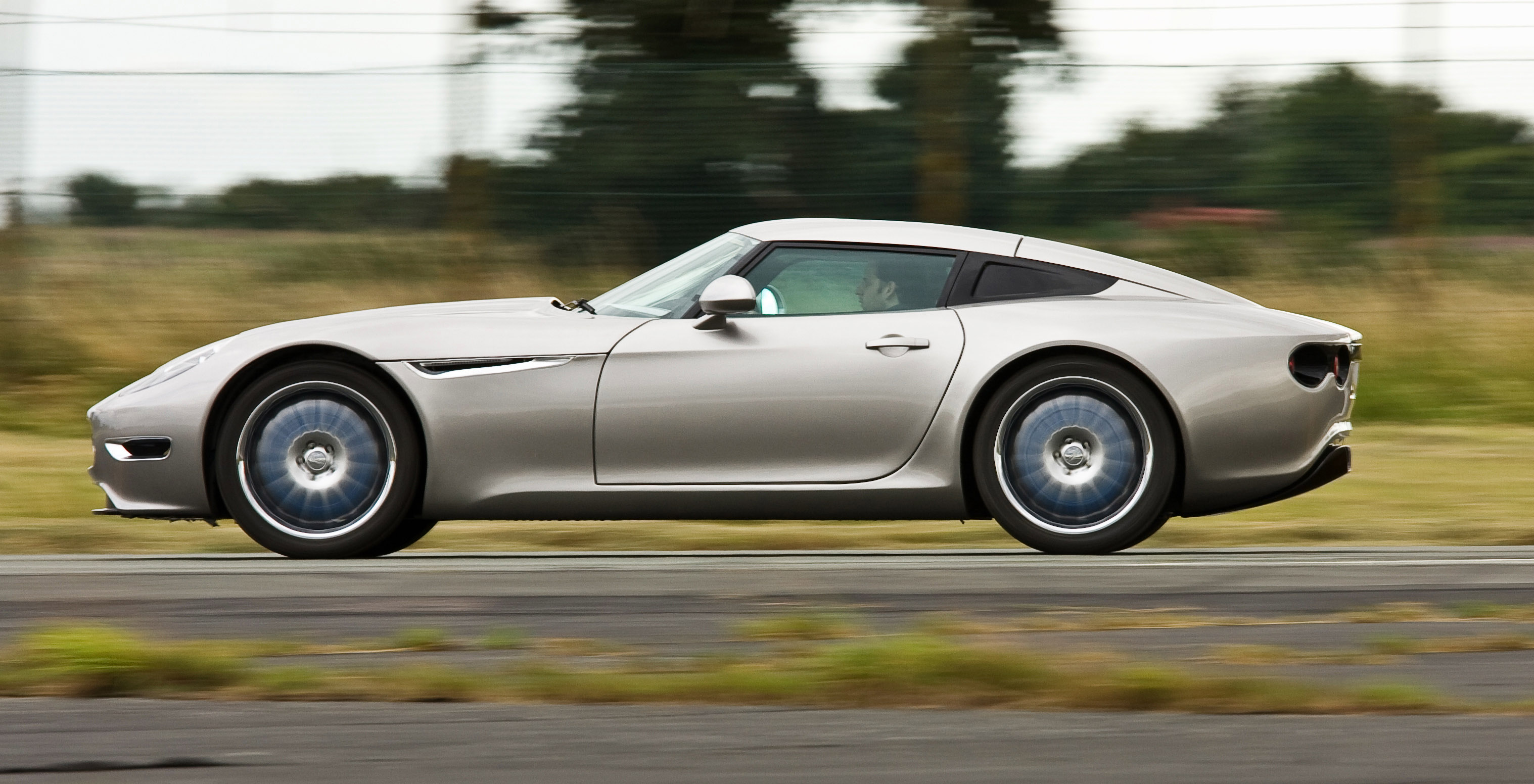 Cooper Tire Lightning GT