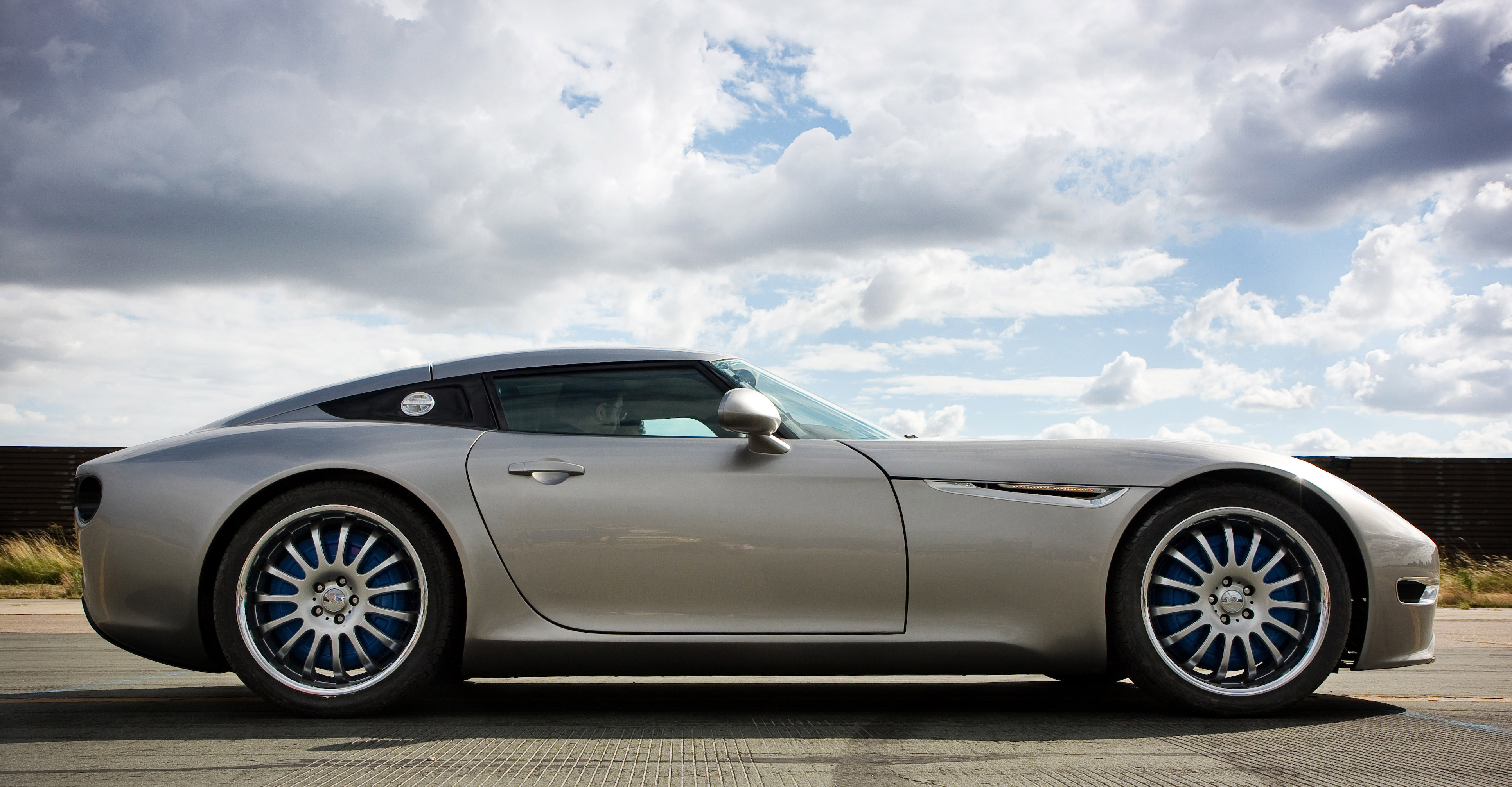 Cooper Tire Lightning GT