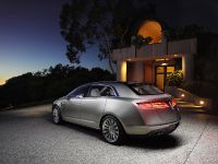 Lincoln MKT Concept (2009) - picture 8 of 17