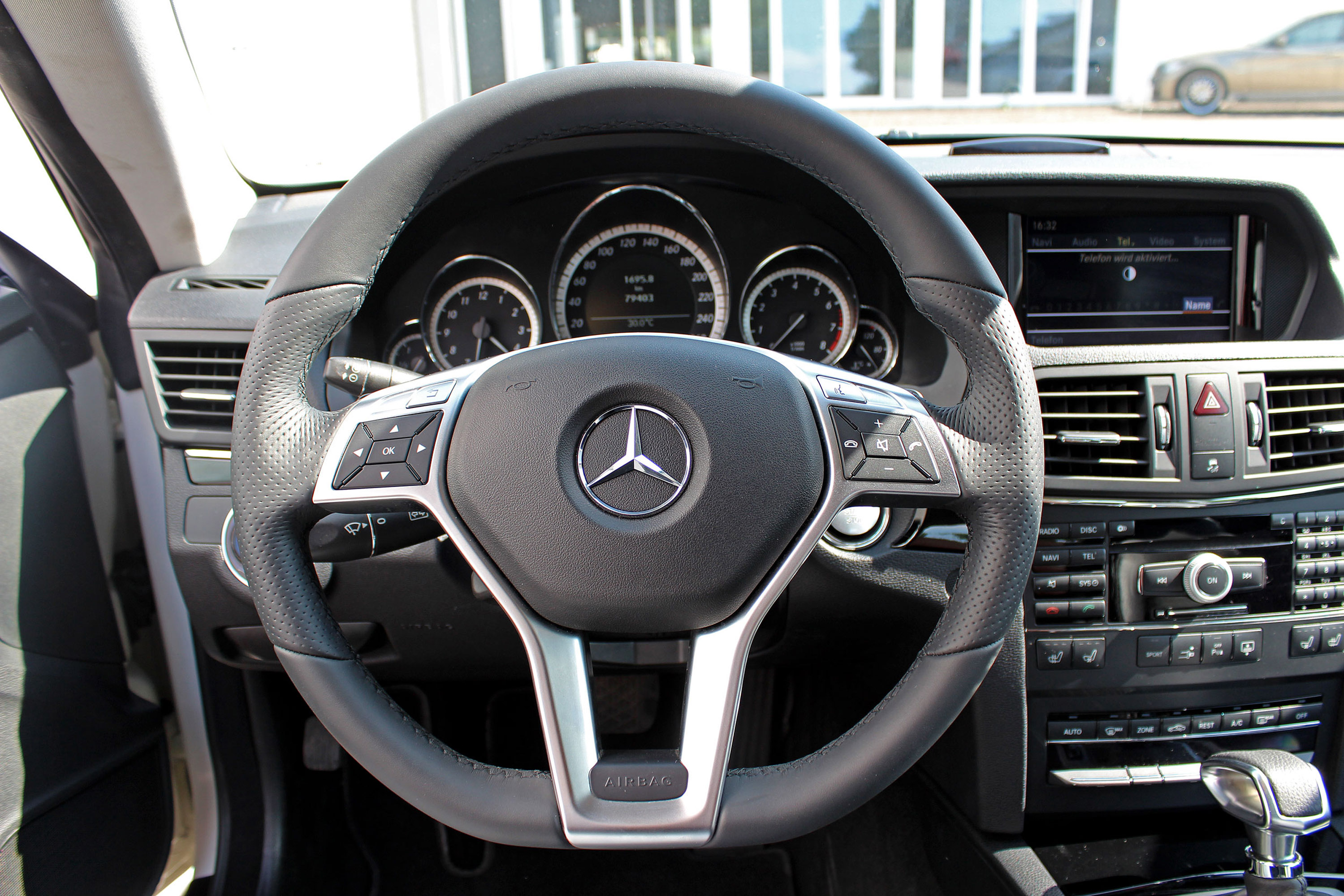 Mercedes-Benz M&amp;D Exclusive Cardesign Mercedes-Benz E500 Coupe