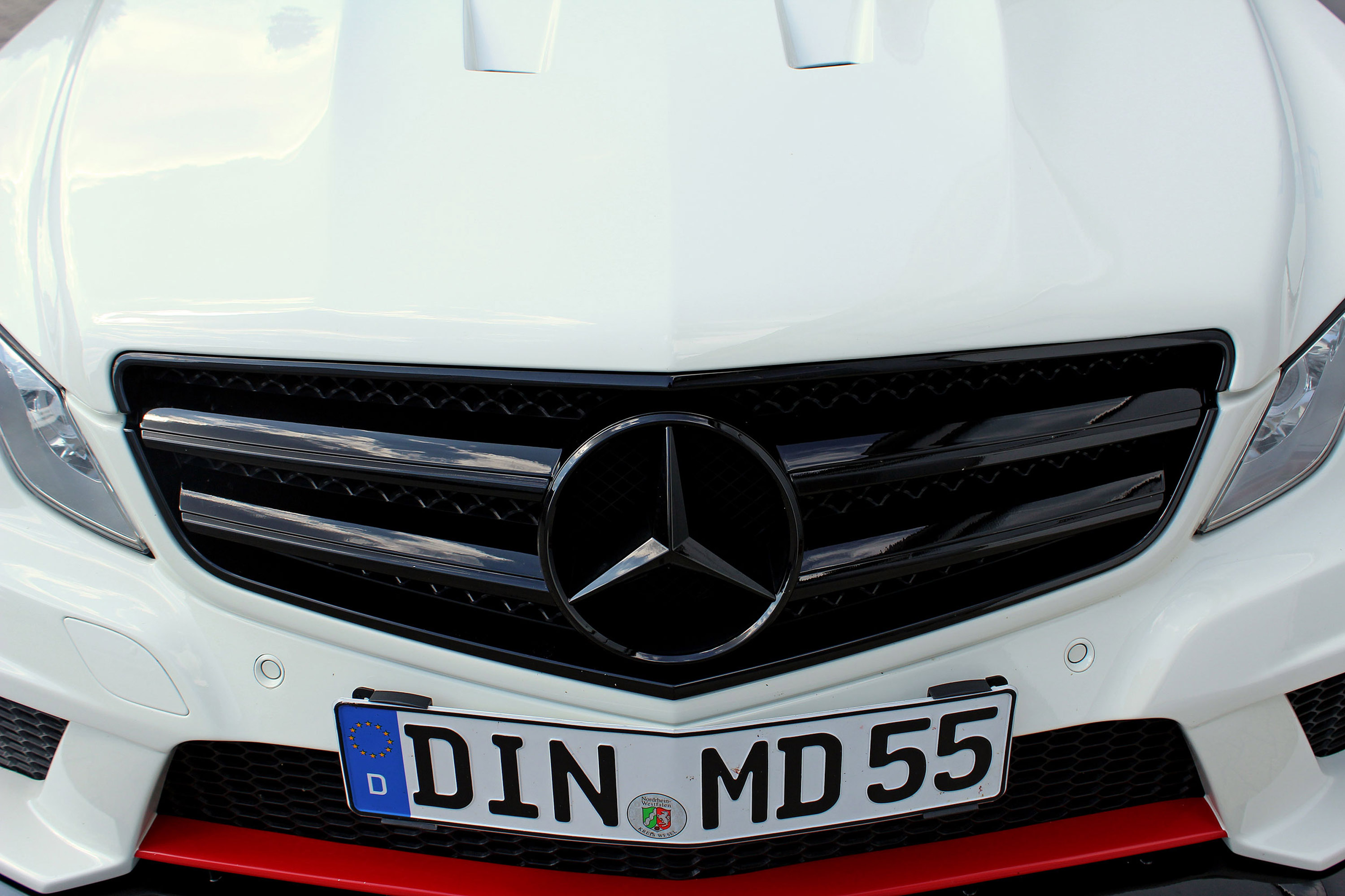 Mercedes-Benz M&amp;D Exclusive Cardesign Mercedes-Benz E500 Coupe