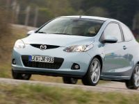Mazda2 Three Door Diesel (2008) - picture 7 of 12