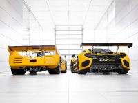McLaren M8D Can-Am Racer And McLaren 12C GT Can-Am Edition (2013)