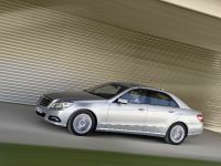 Mercedes-Benz E-Class (2010) - picture 2 of 36