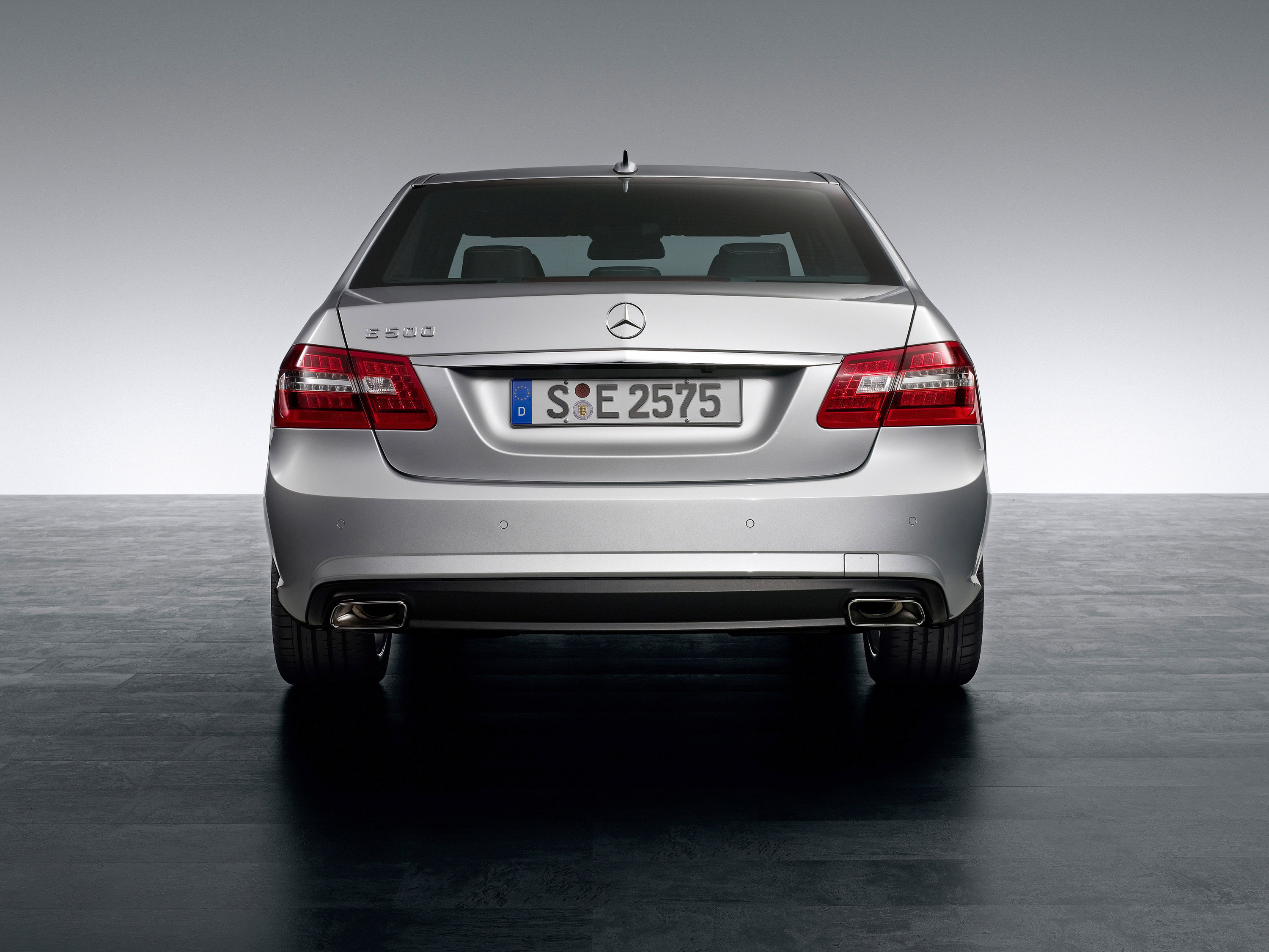 Mercedes-Benz E500 AVANTGARDE AMG