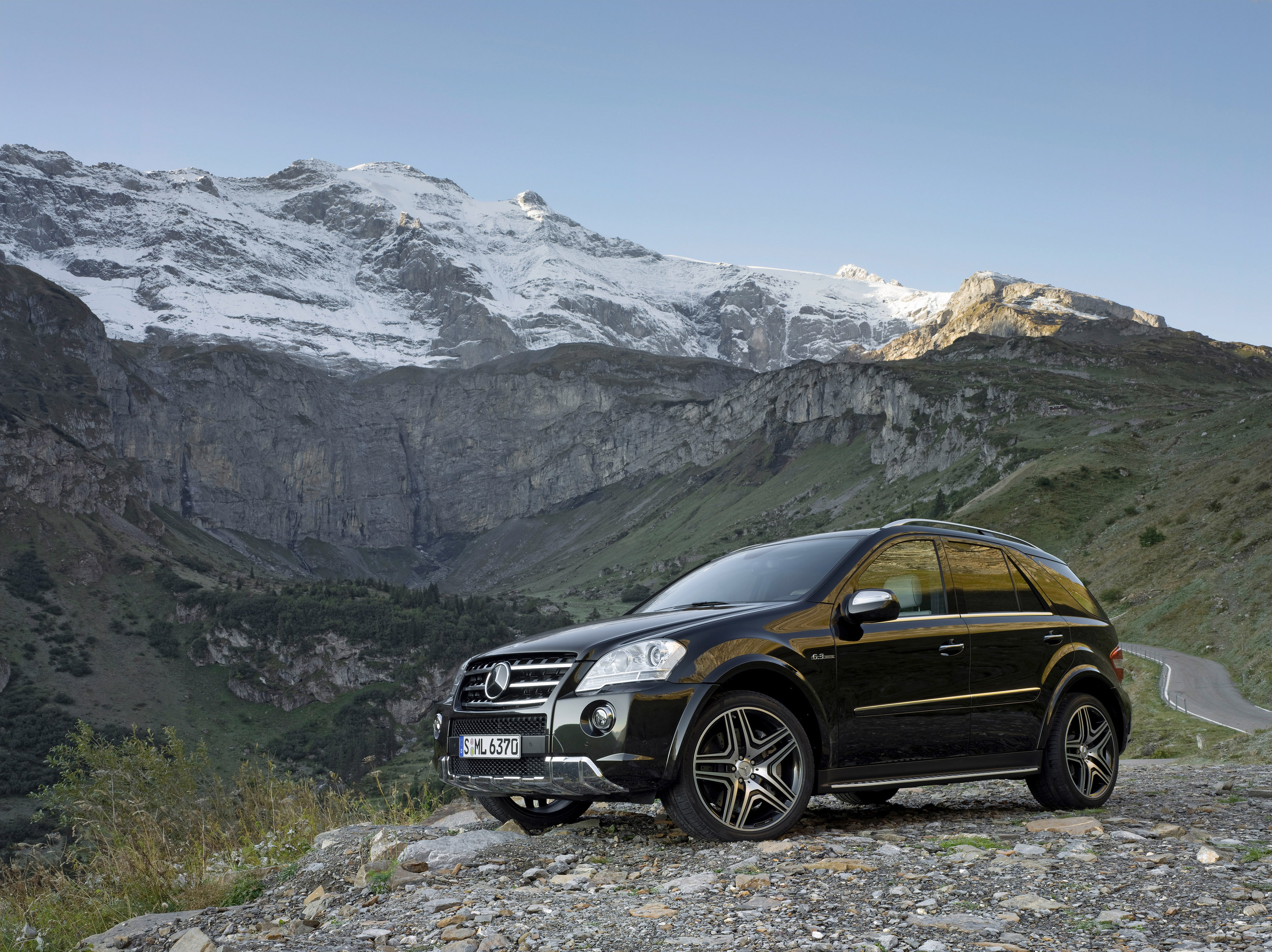 AMG Mercedes-Benz ML 63 AMG Performance Studio