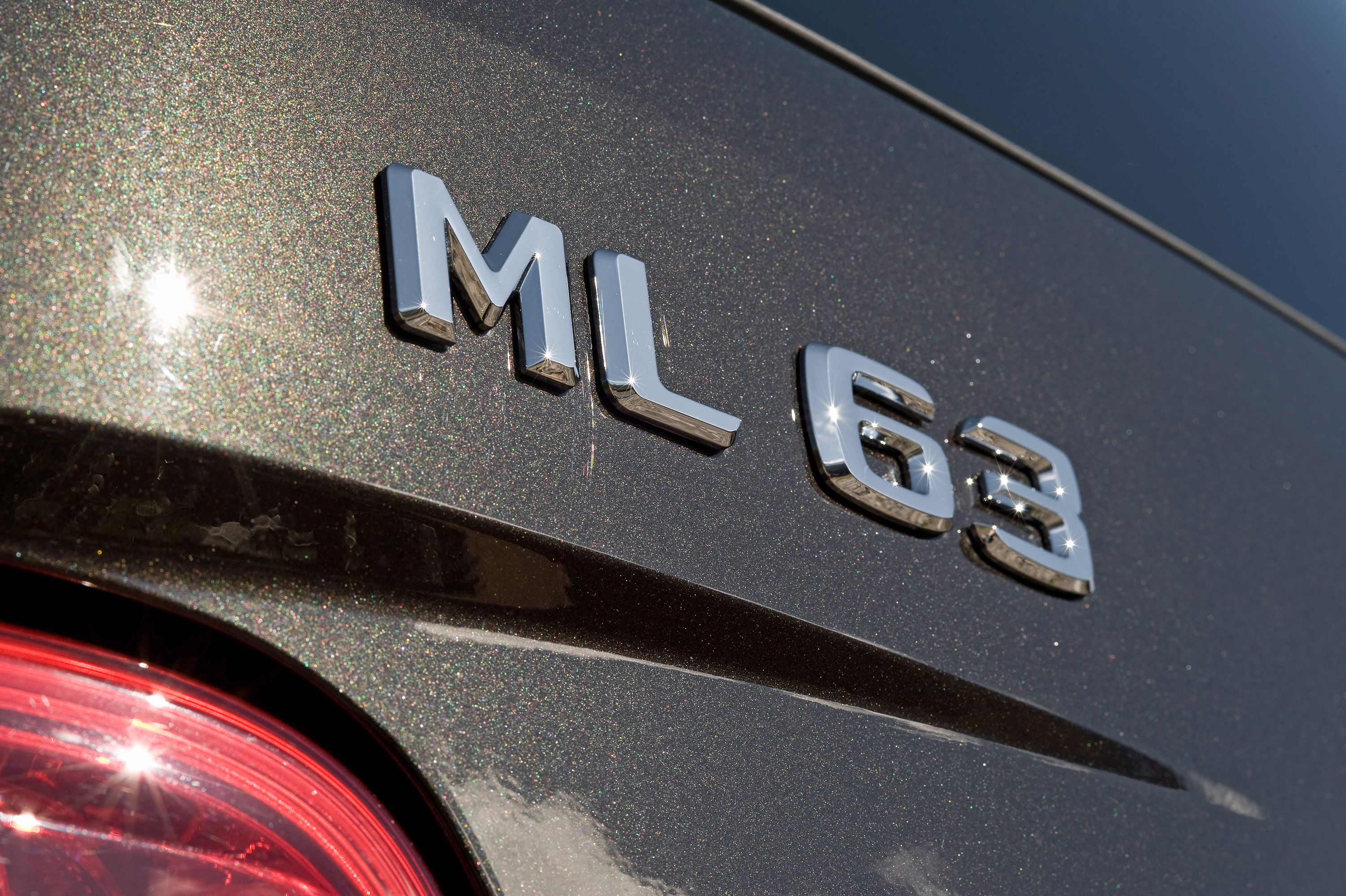 AMG Mercedes-Benz ML 63 AMG Performance Studio