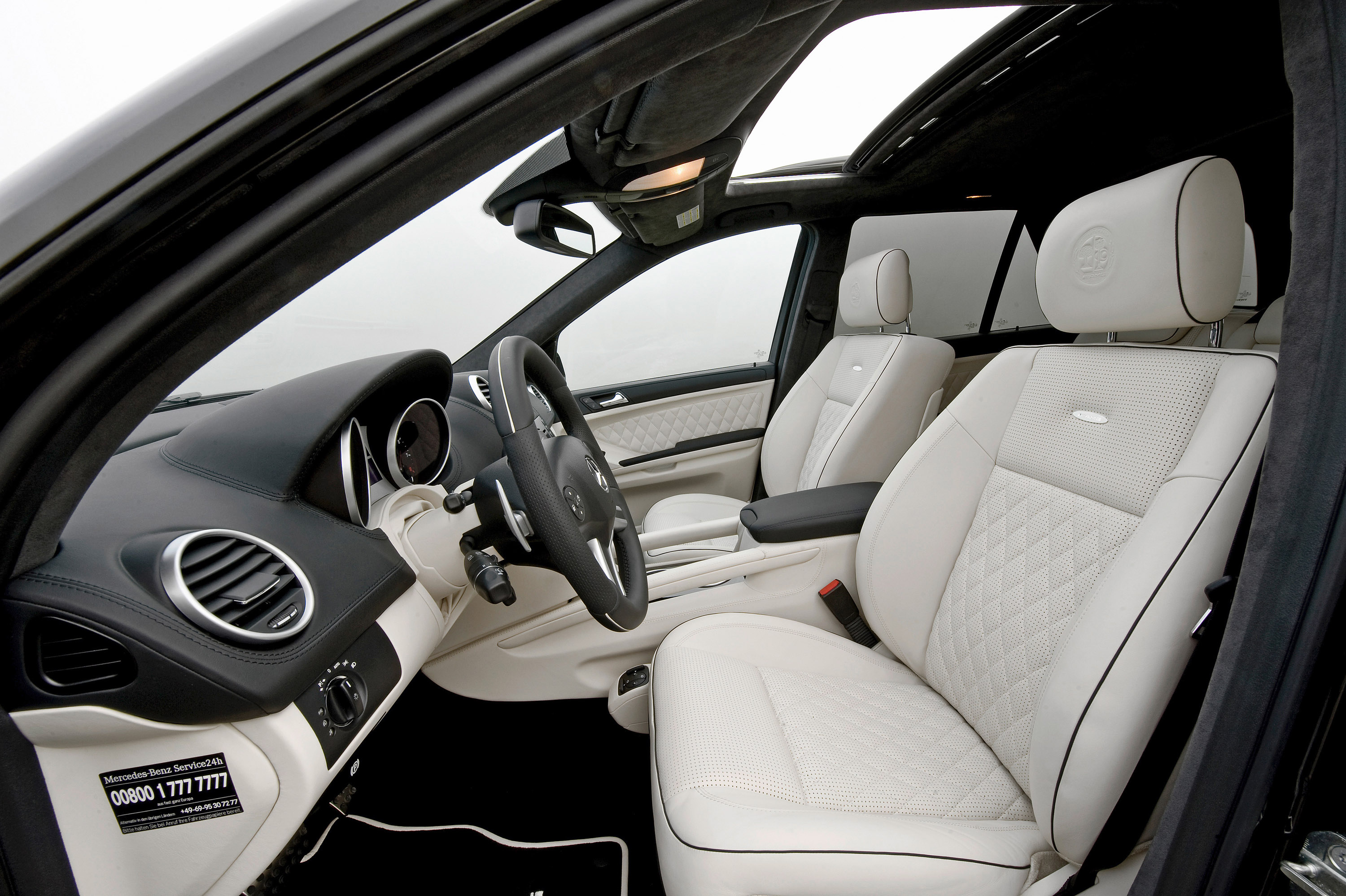 AMG Mercedes-Benz ML 63 AMG Performance Studio