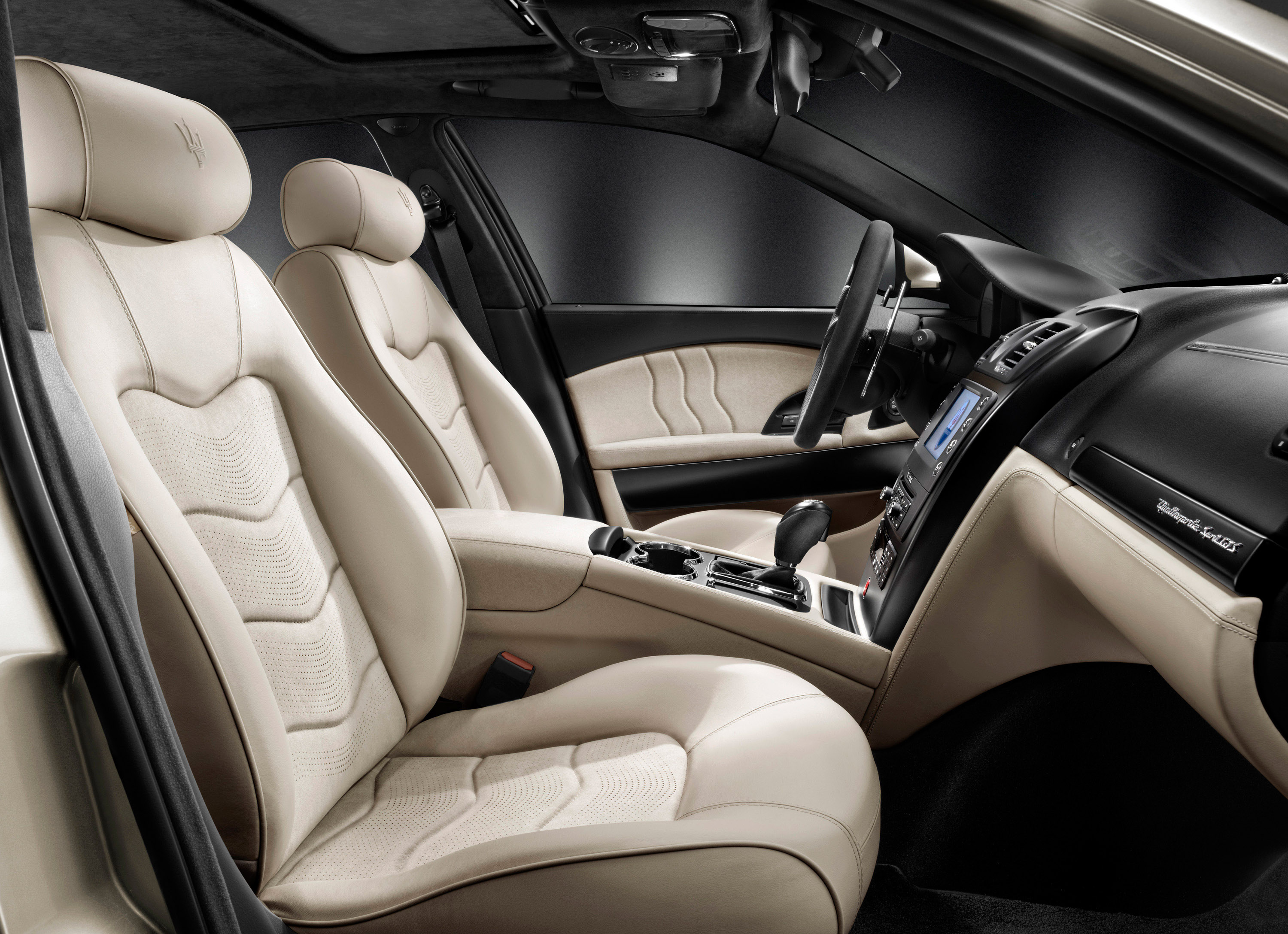 Maserati Meserati Quattroporte Sport GT S Awards Edition