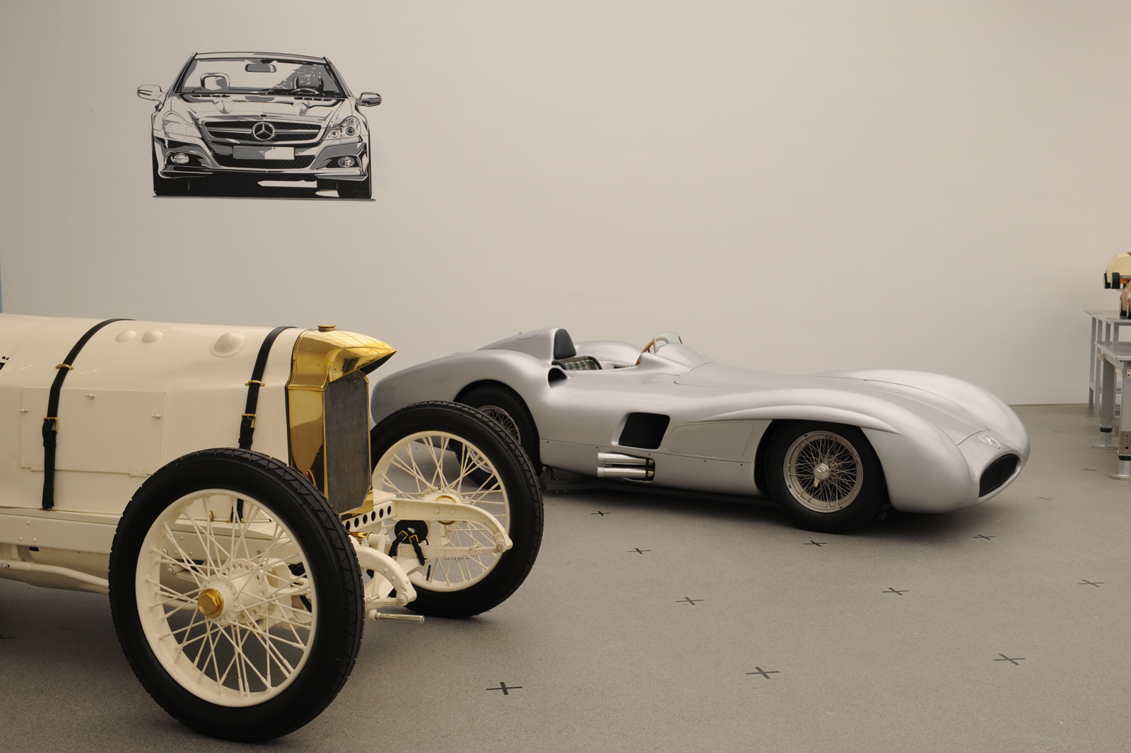 Mercedes-Benz Milestones Automotive Design - Example Mercedes-Benz