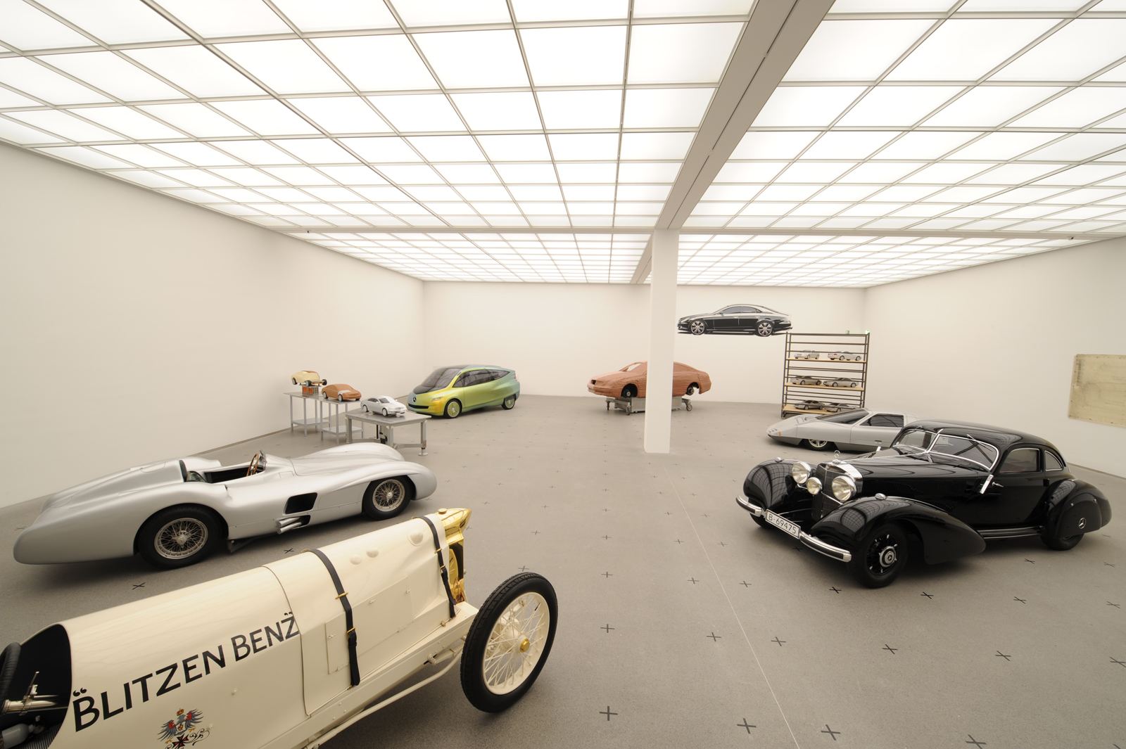 Mercedes-Benz Milestones Automotive Design - Example Mercedes-Benz