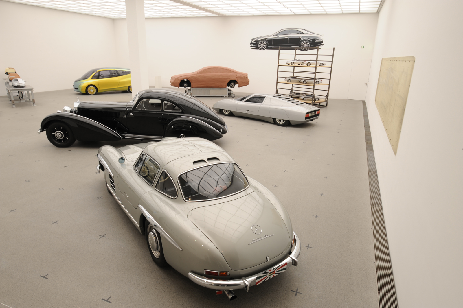 Mercedes-Benz Milestones Automotive Design - Example Mercedes-Benz