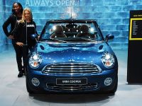 Mini Cooper Convertible Detroit 2009 (2009)