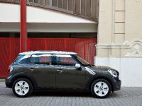 MINI Cooper Countryman (2010) - picture 4 of 21