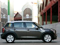 MINI Cooper Countryman (2010) - picture 7 of 21