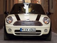 Mini Cooper D (2008) - picture 6 of 9