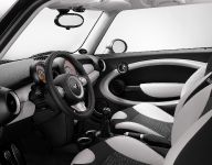 MINI Cooper S 50 Camden (2009) - picture 8 of 9
