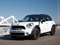 MINI Cooper S Countryman (2010) - picture 7 of 30