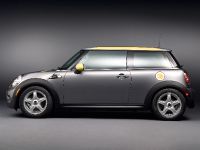 MINI E (2010) - picture 4 of 16