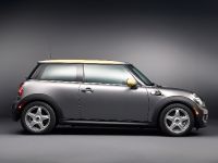 MINI E (2010) - picture 5 of 16