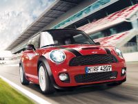 MINI John Cooper Works Clubman (2009) - picture 1 of 22