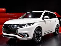 Mitsubishi Outlander PHEV Concept-S Paris 2014 (2014)