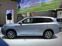 Mitsubishi Outlander Plug-In Hybrid Frankfurt 2013 (2013)