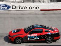 Ford Mustang 1000 Lap Challenge (2010) - picture 1 of 9