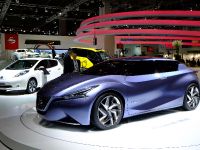 Nissan Friend-ME Concept Frankfurt 2013 (2013)