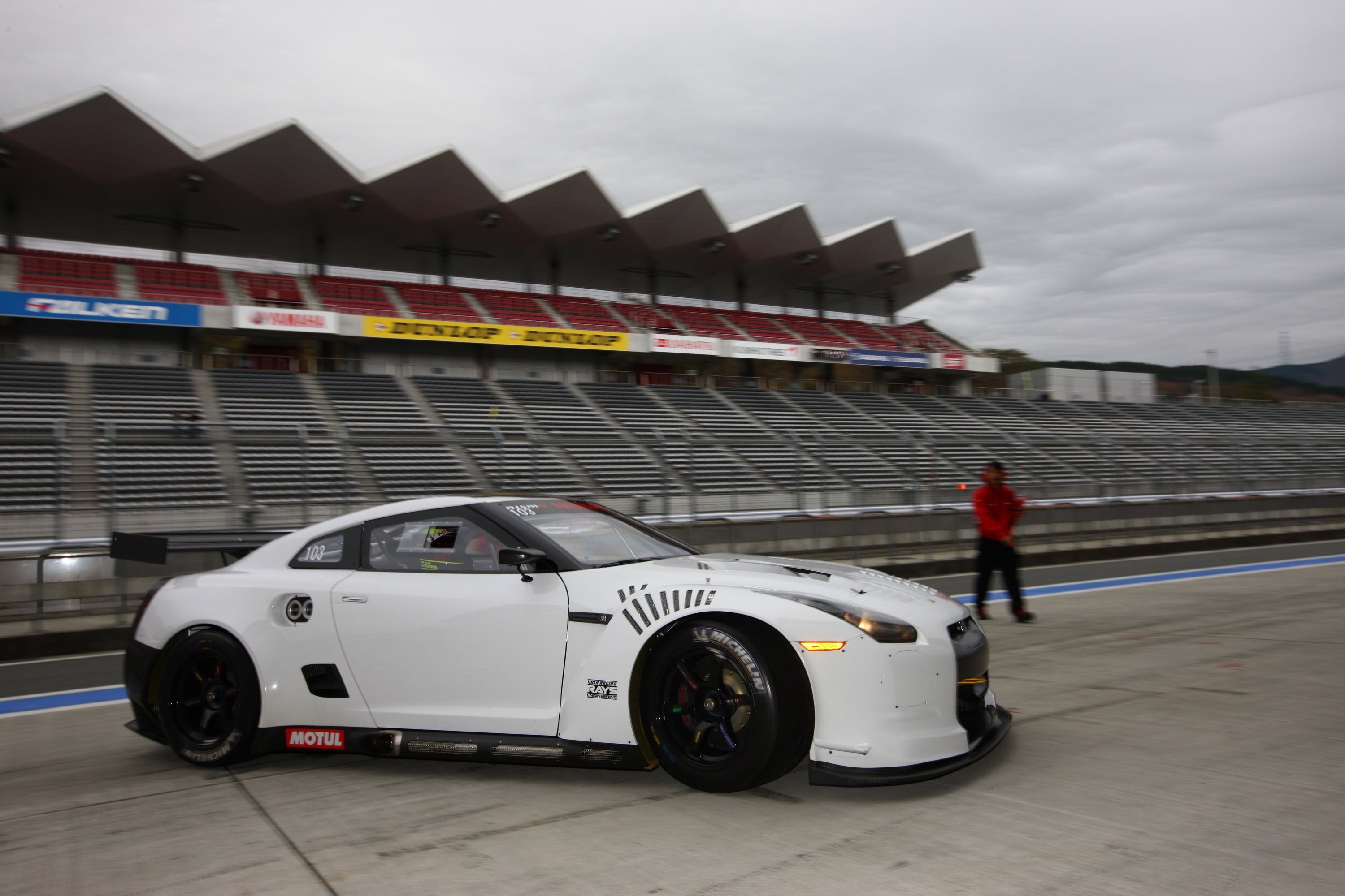 Nissan GT-R 2010 FIA GT1