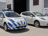Nissan Leaf Blue Light (2012)