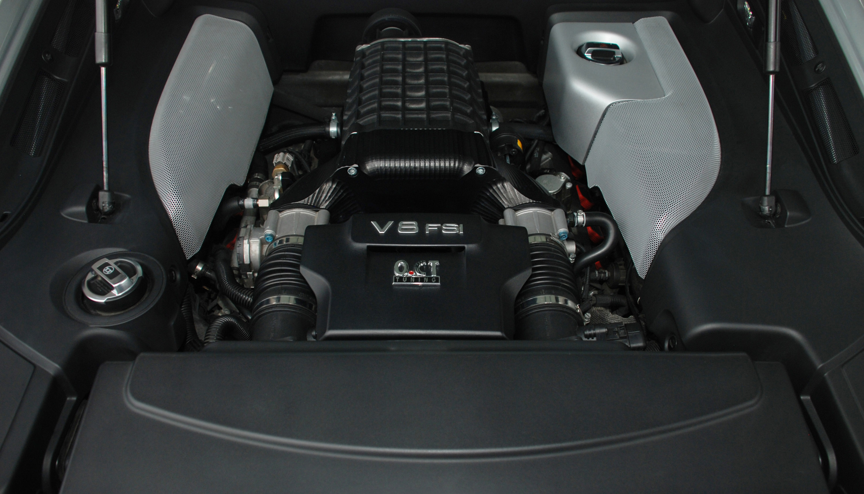 O.CT Audi R8 4.2 V8