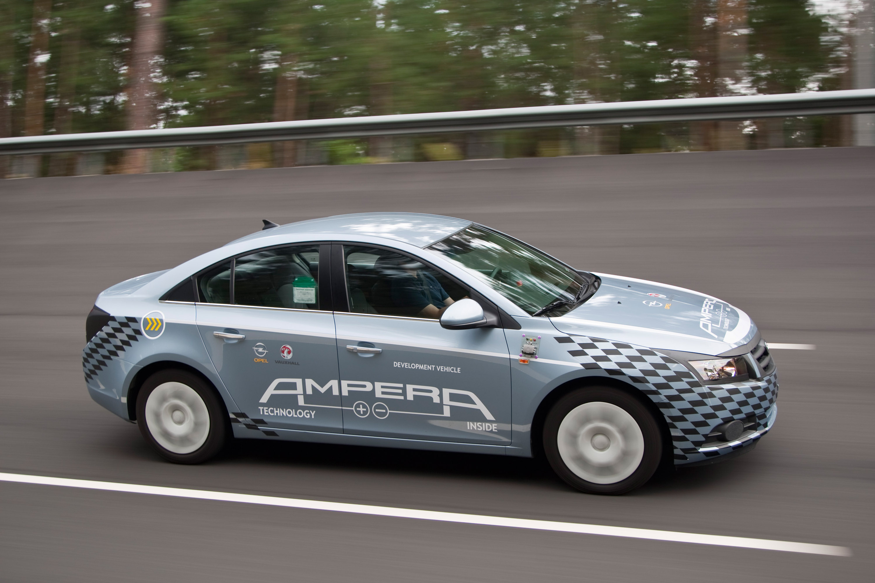 Opel Ampera at the test track