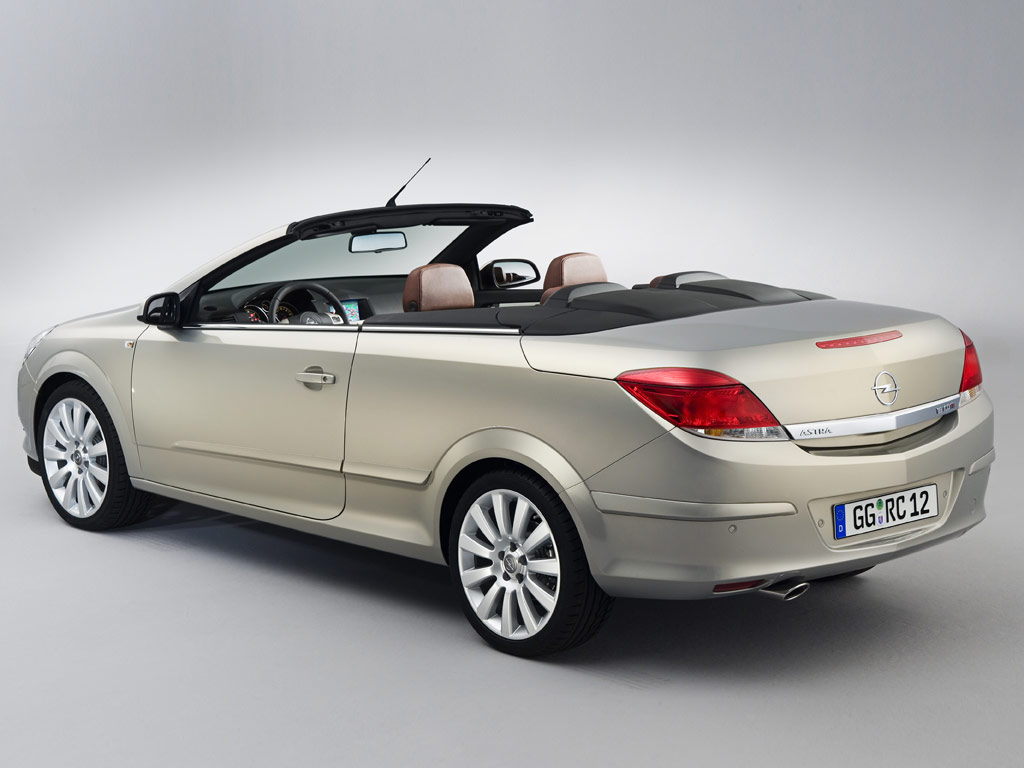 Opel Astra TwinTop / Sedan