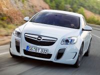 Opel Insignia OPC (2009) - picture 1 of 21