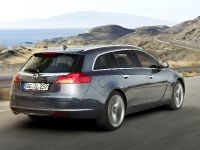 Opel Insignia Sports Tourer (2009) - picture 3 of 5