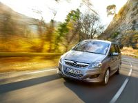 Opel Zafira (2008) - picture 5 of 12
