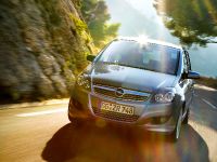 Opel Zafira (2008) - picture 6 of 12