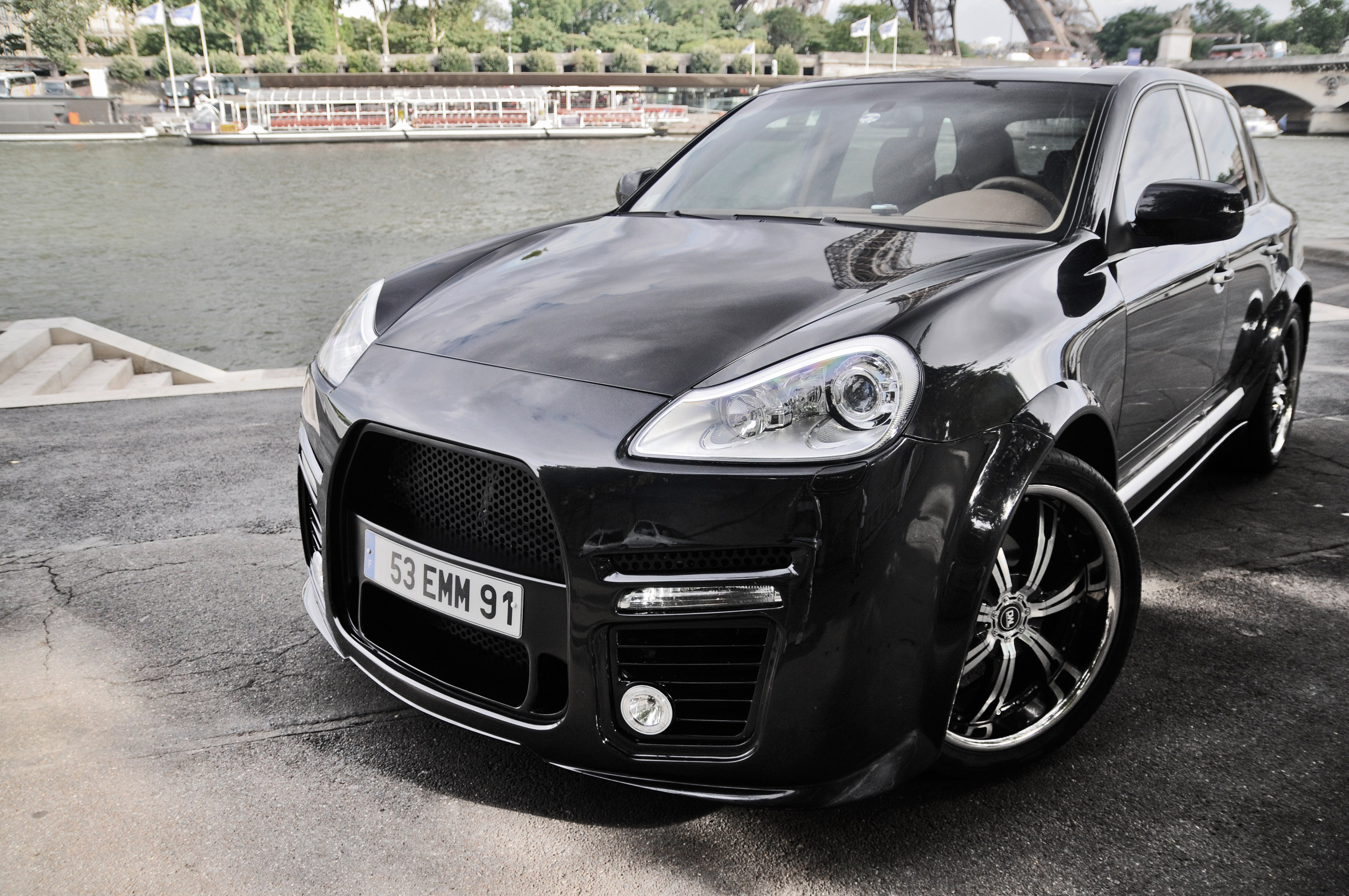 Porsche Paret Porsche Cayenne BALROG