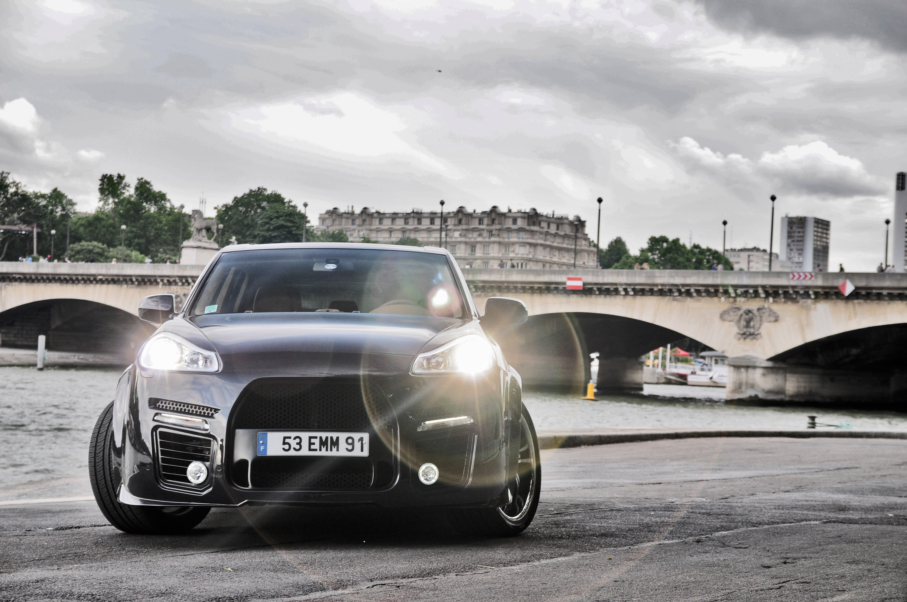 Porsche Paret Porsche Cayenne BALROG
