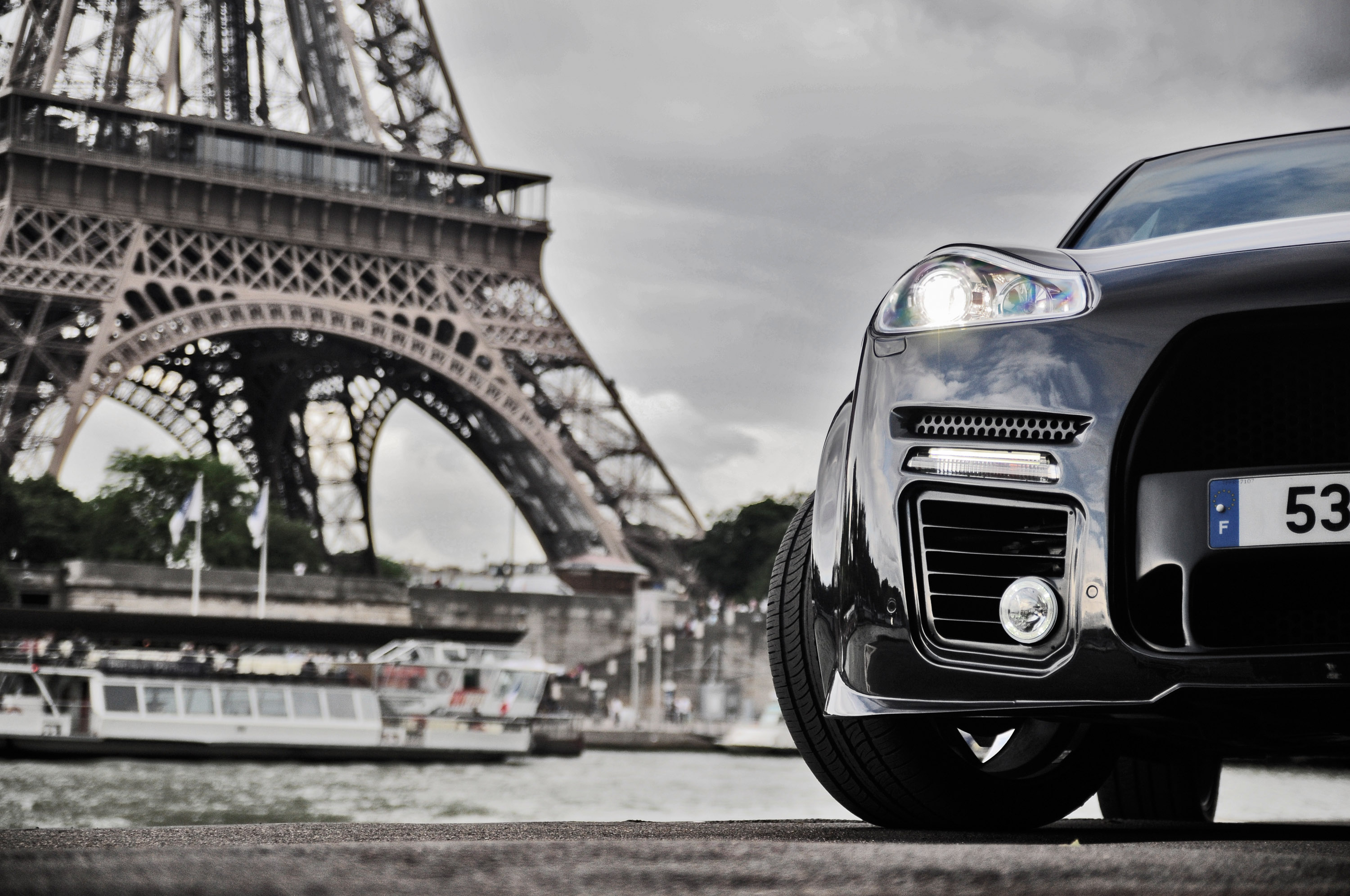Porsche Paret Porsche Cayenne BALROG