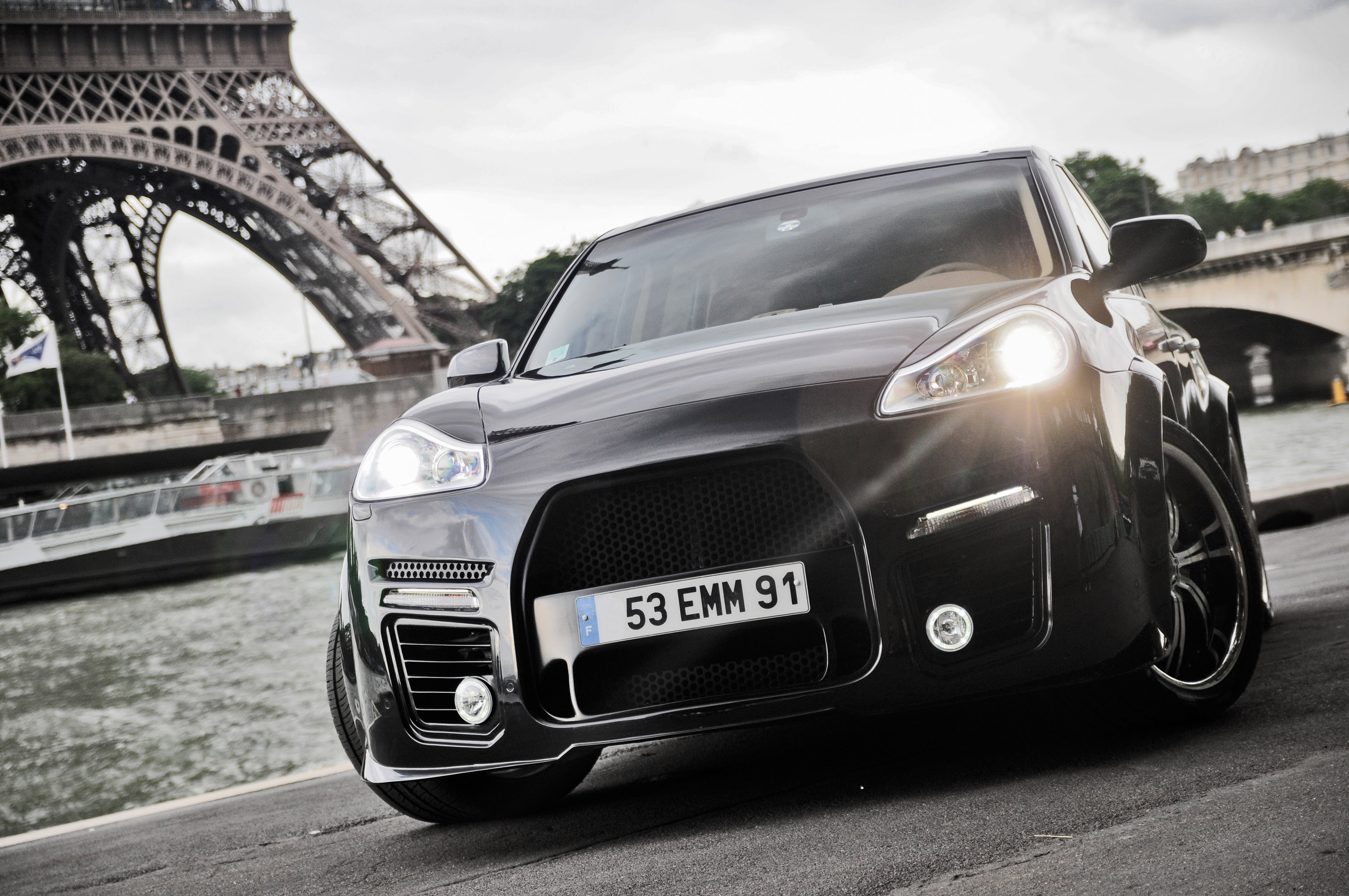 Porsche Paret Porsche Cayenne BALROG