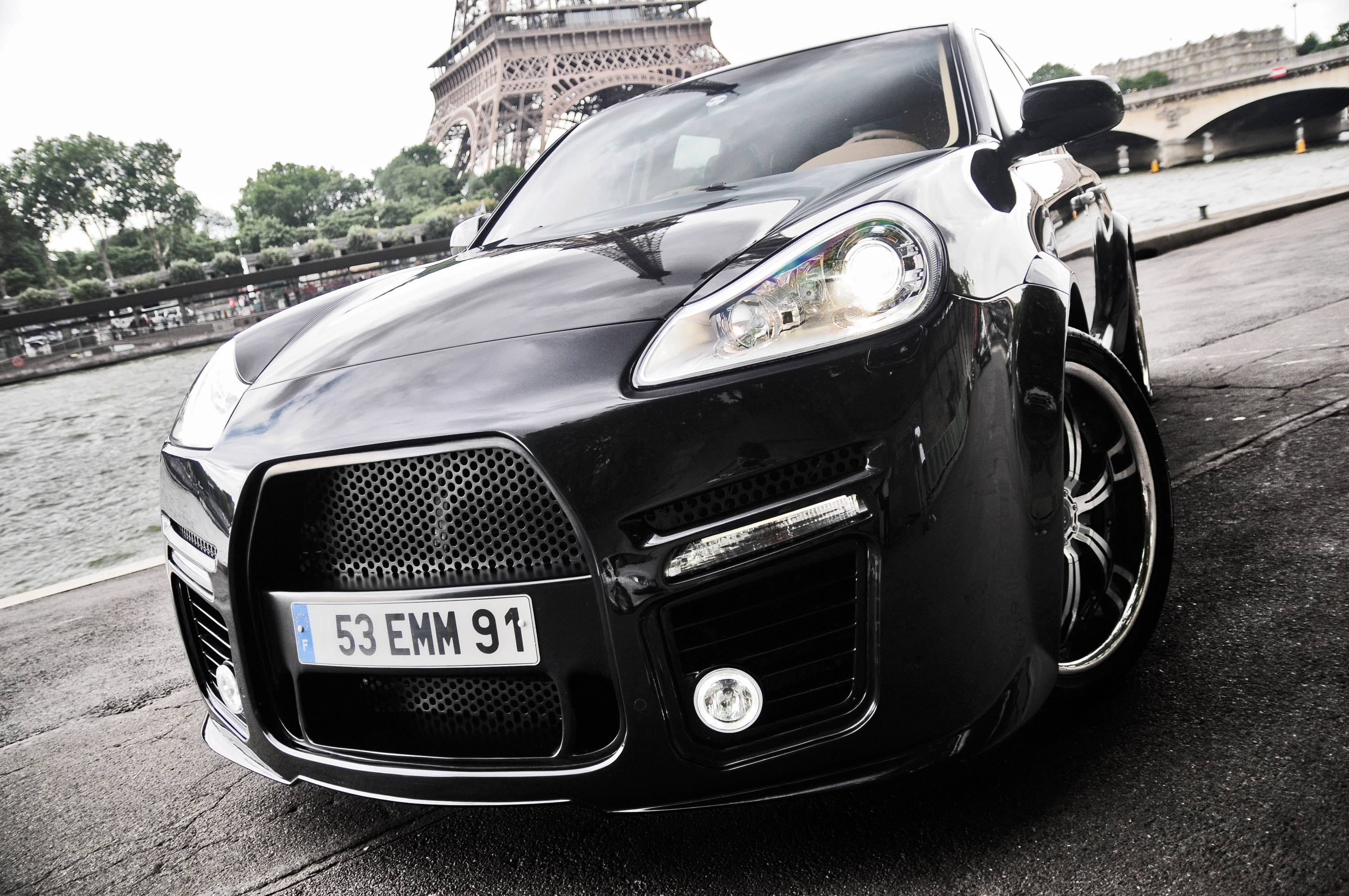 Porsche Paret Porsche Cayenne BALROG