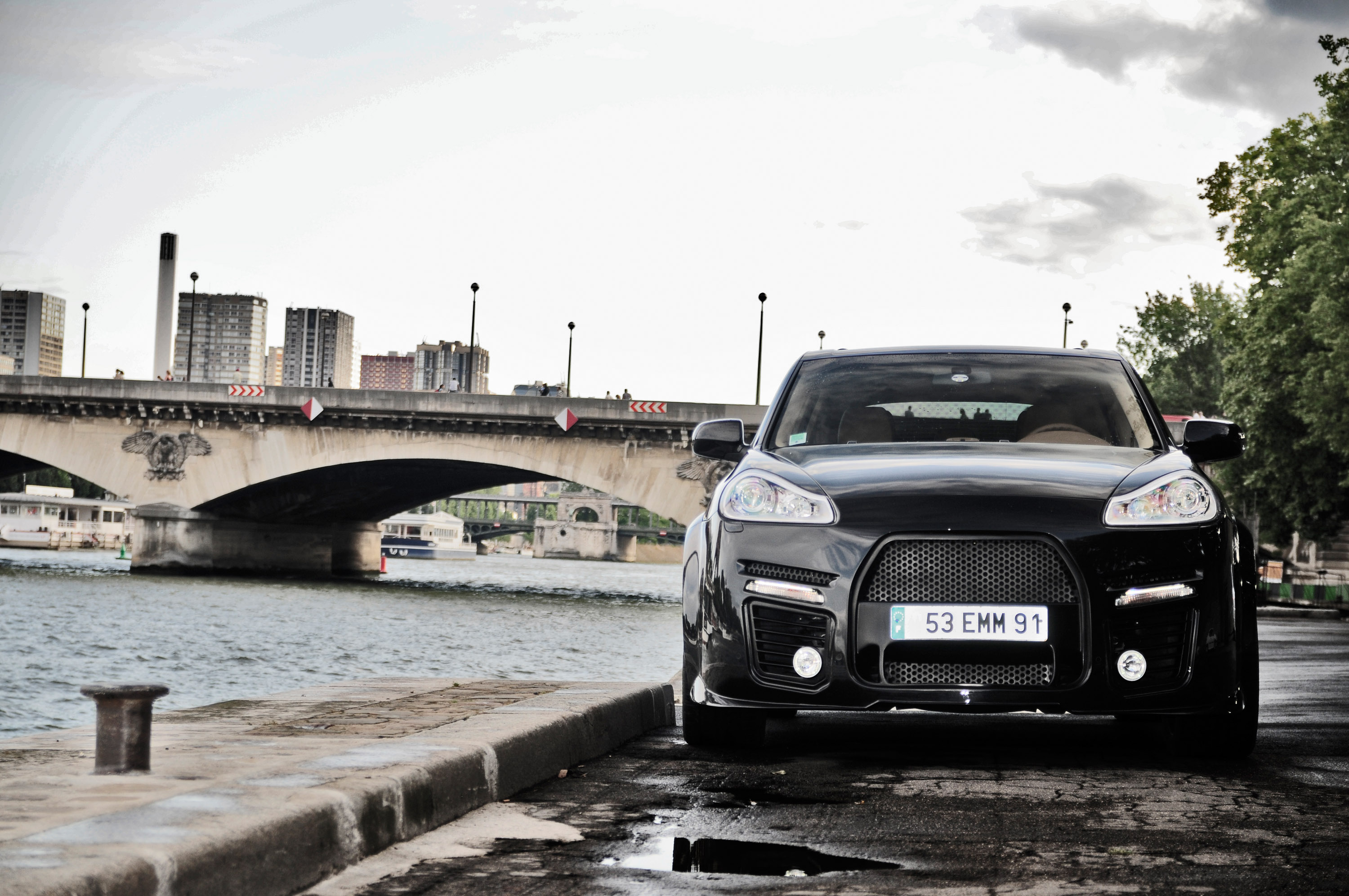 Porsche Paret Porsche Cayenne BALROG