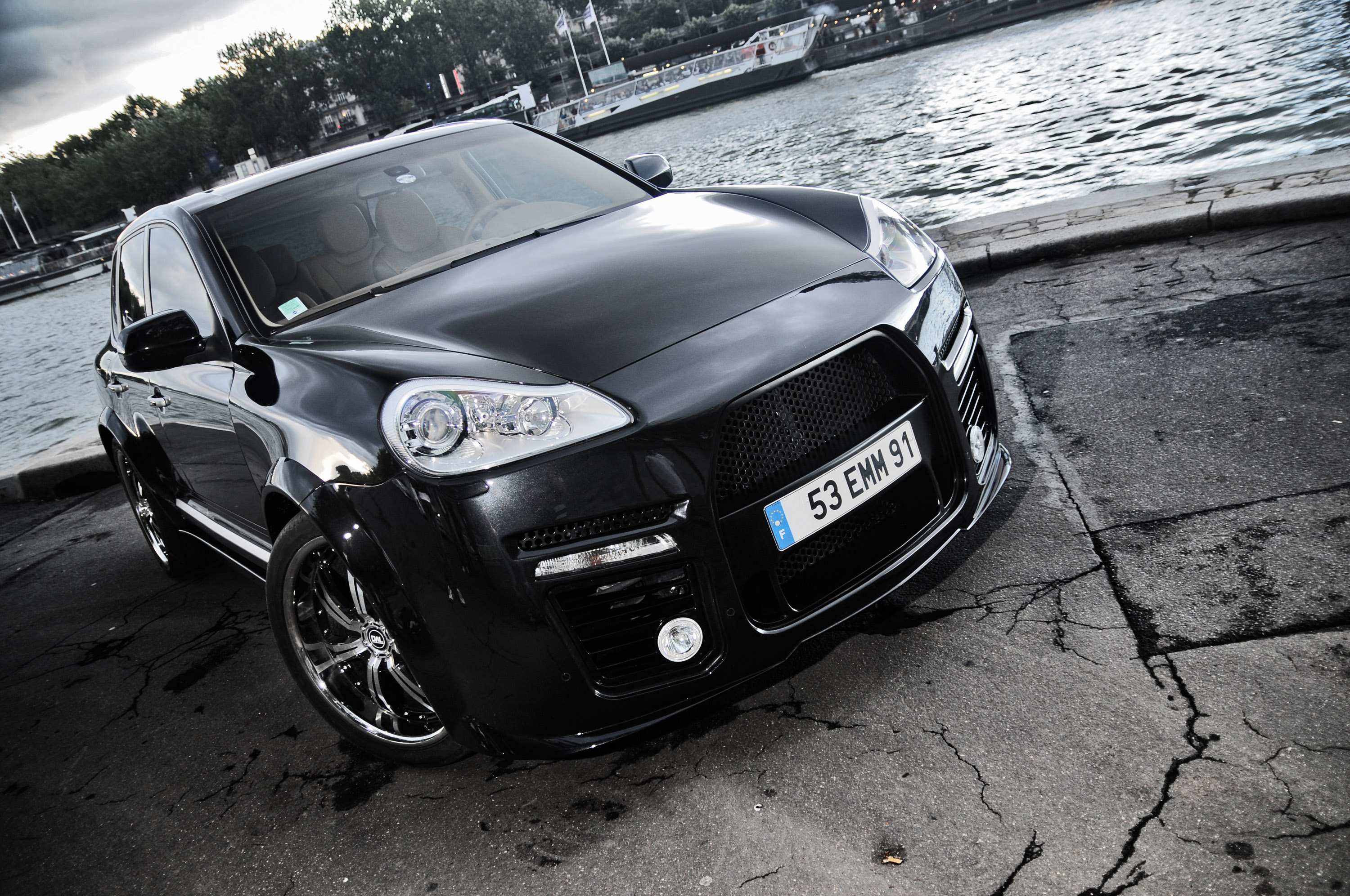 Porsche Paret Porsche Cayenne BALROG