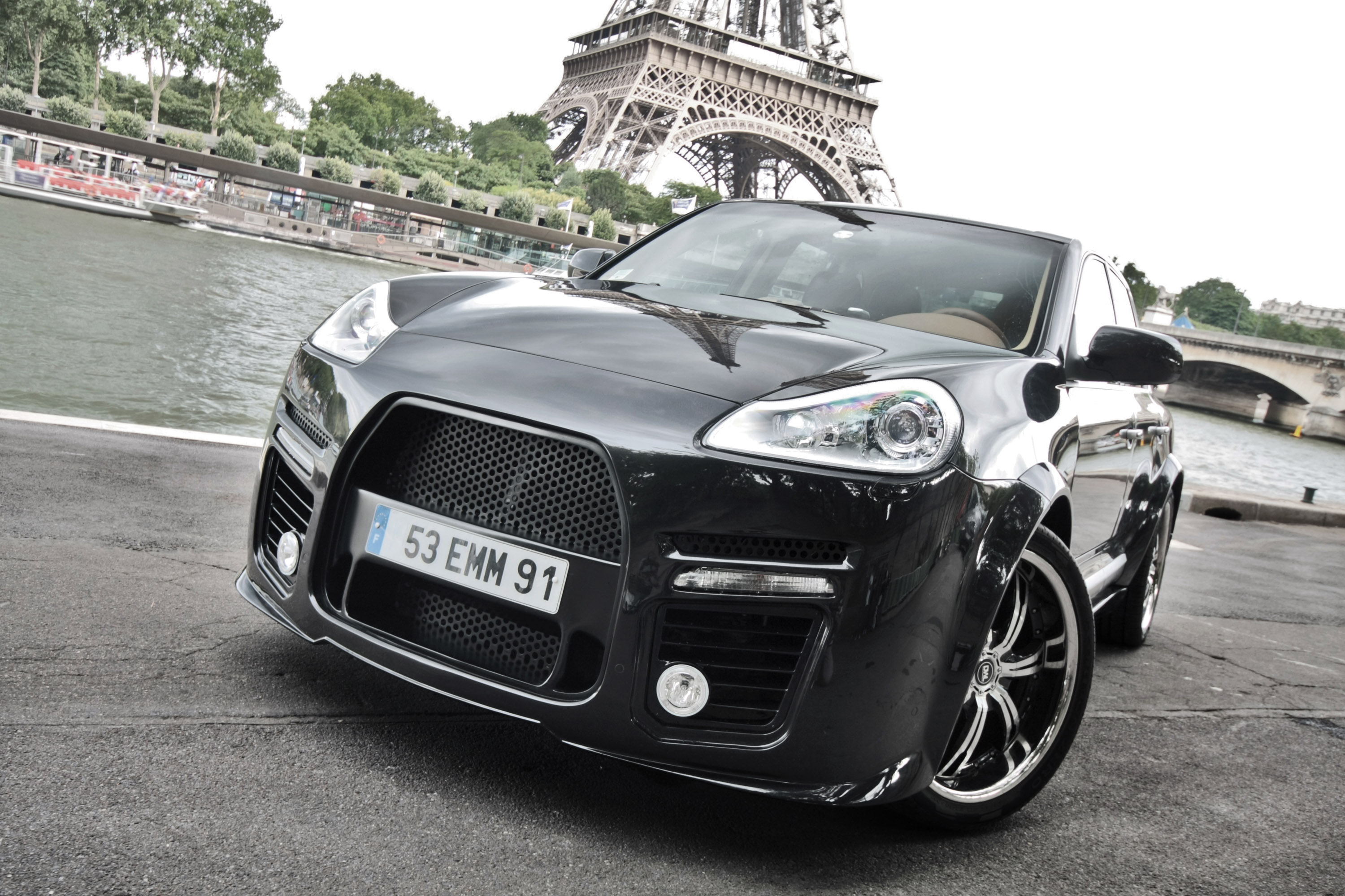 Porsche Paret Porsche Cayenne BALROG