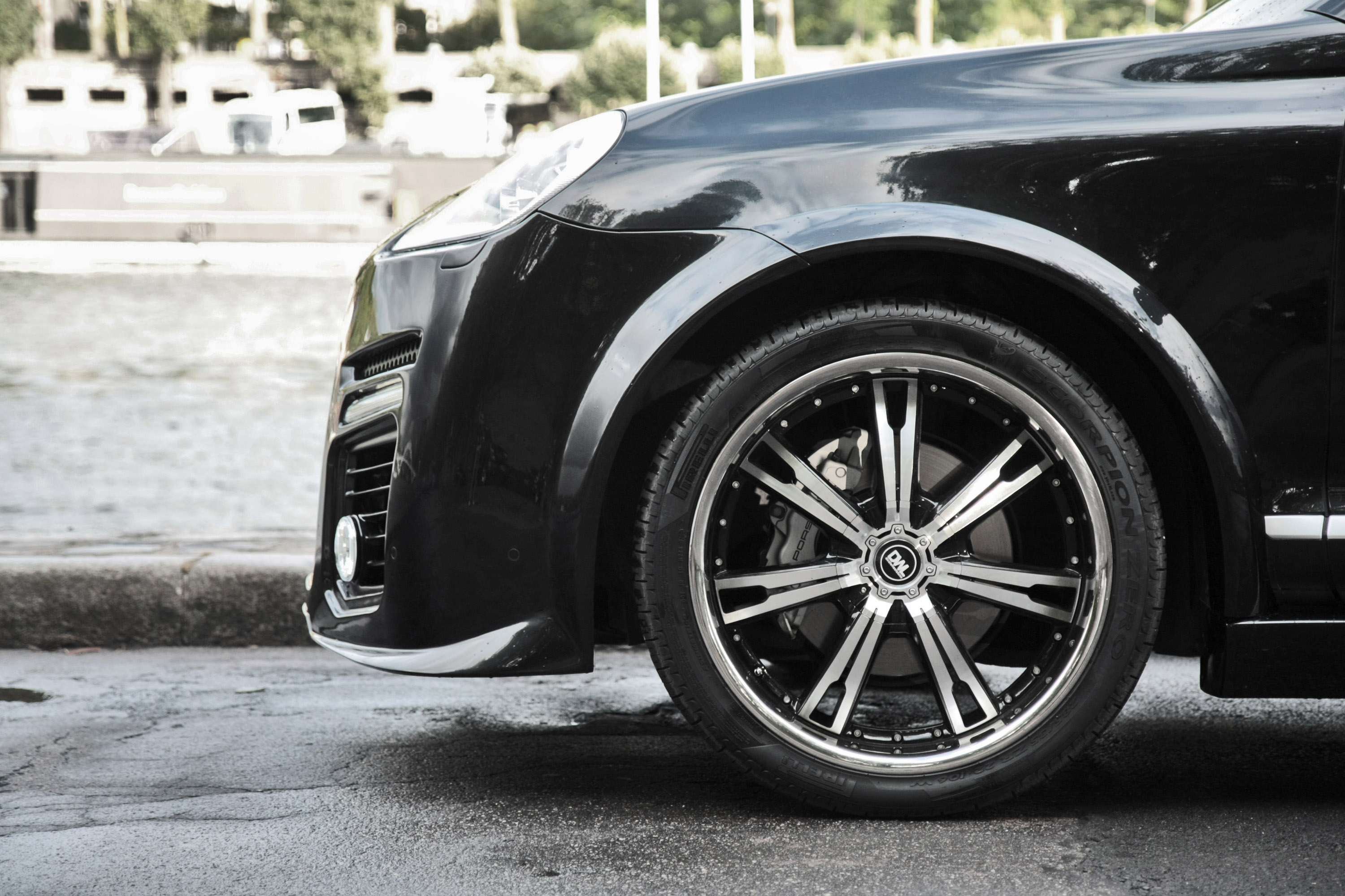 Porsche Paret Porsche Cayenne BALROG