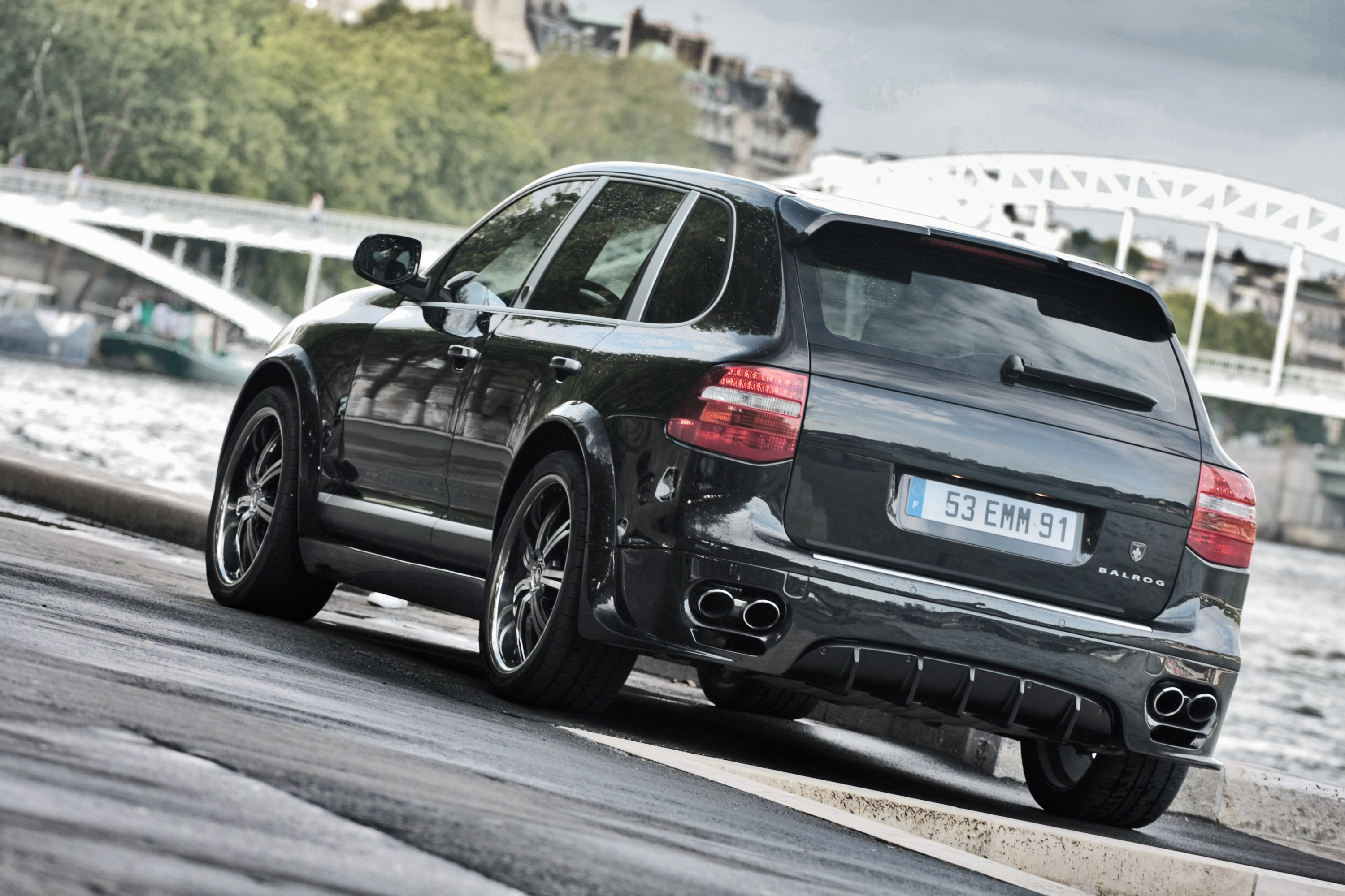 Porsche Paret Porsche Cayenne BALROG