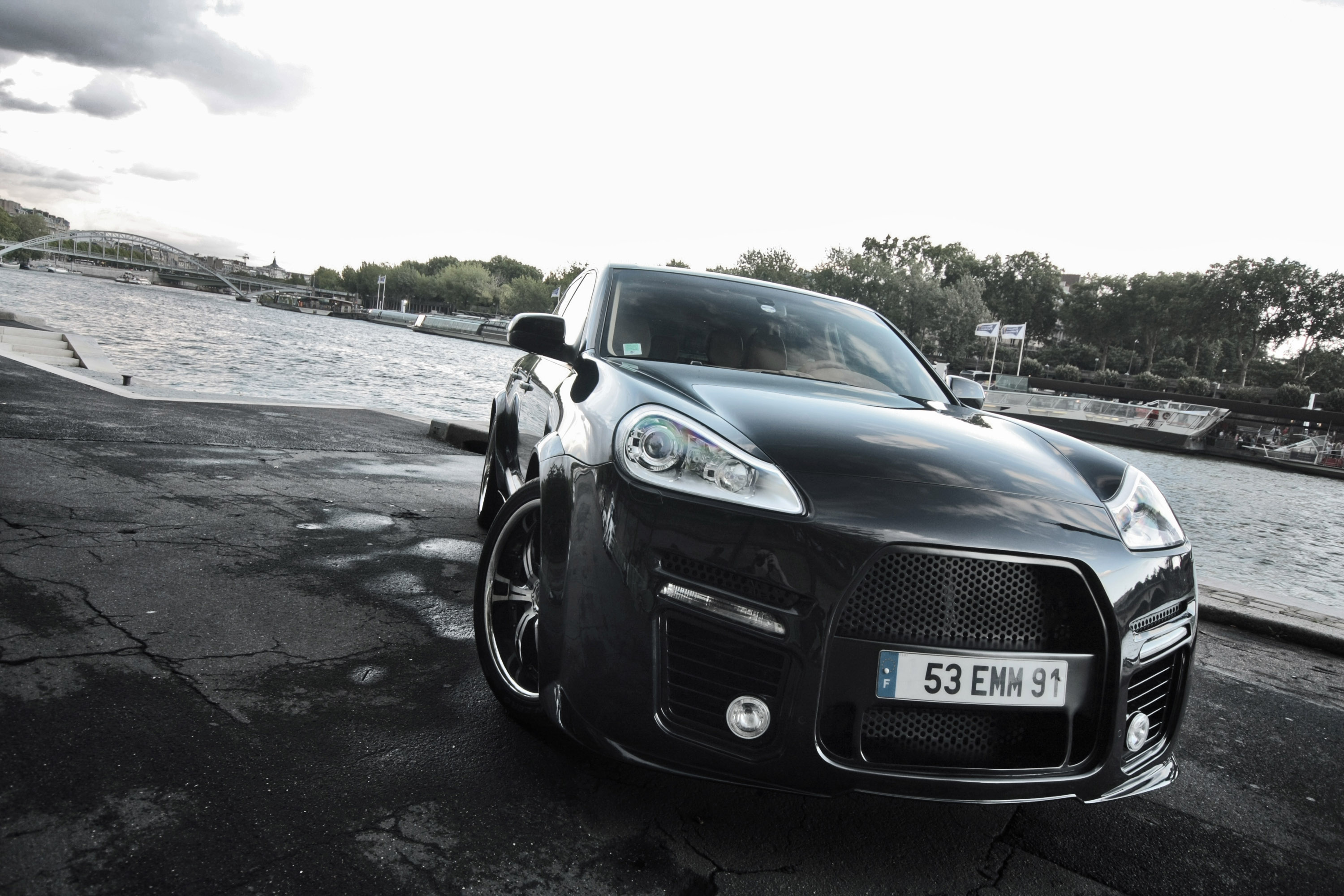 Porsche Paret Porsche Cayenne BALROG